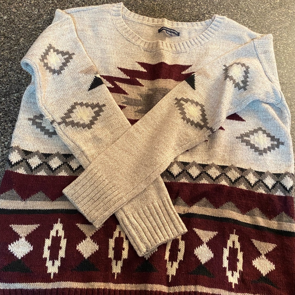American Eagle Sweater